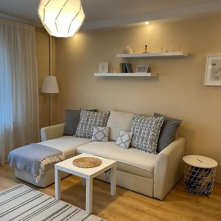 Cozy Home Apartment Lielvardes, Free Parking, Self Check-In Riga Exterior foto